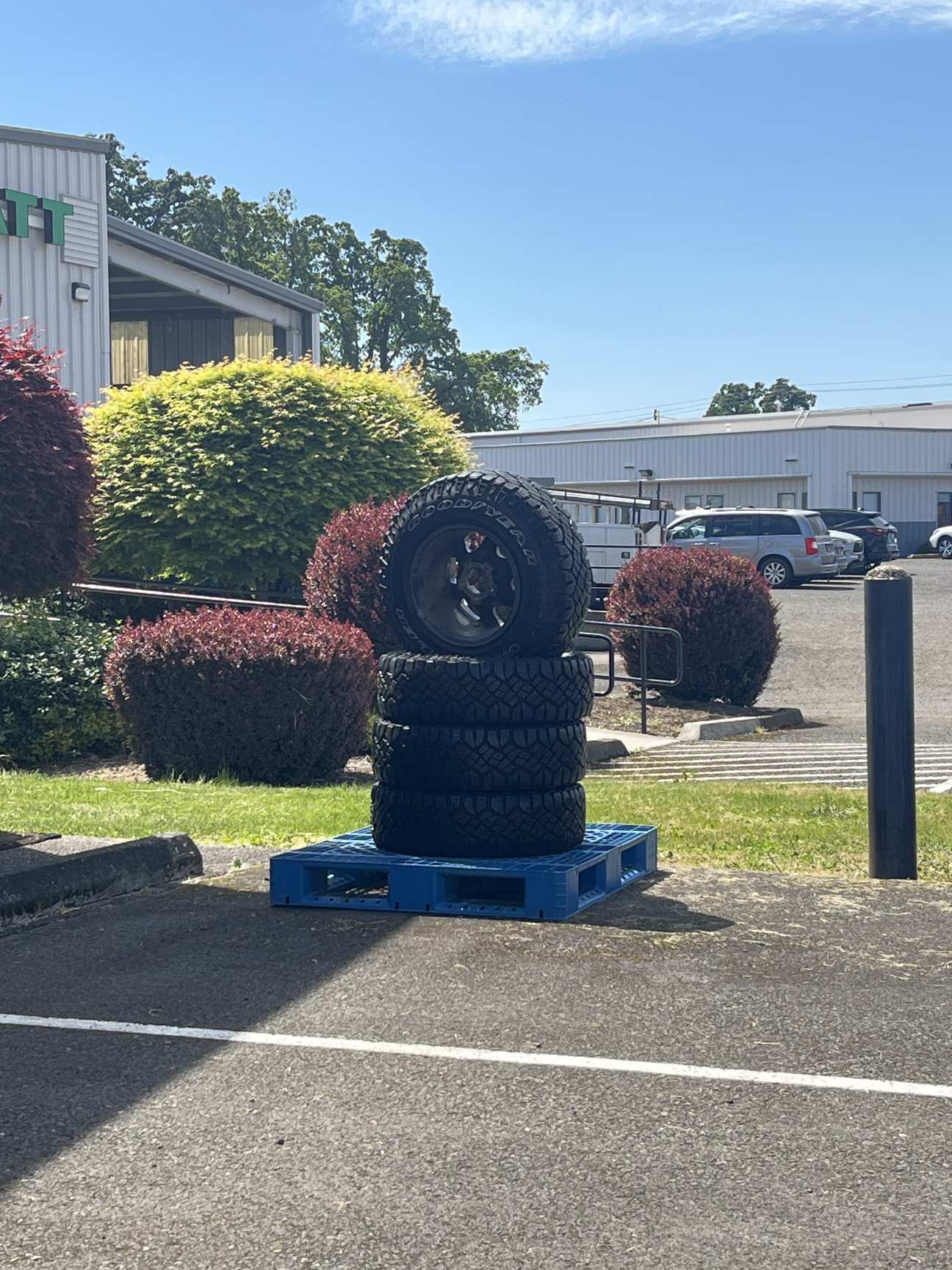 Used tire inventory in Hubbard Oregon